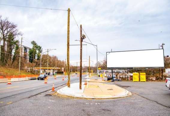 Location photo for Branch Ave near Naylor Road Metrorail Station at Bus Bay H (Temple Hills)