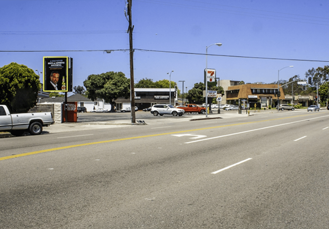 BARRINGTON AVE WL 142' S/O GATEWAY BL SF Media