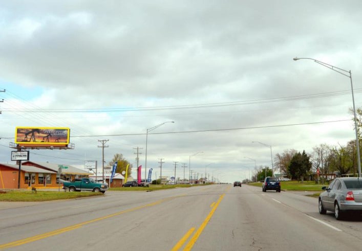 Location photo for NE Washington Blvd near Highland Park Square (Bartlesville)