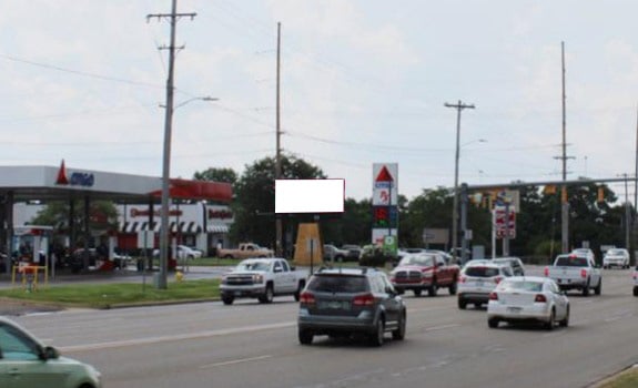 Location photo for B Dr N near Lakeview Square Mall (Battle Creek)