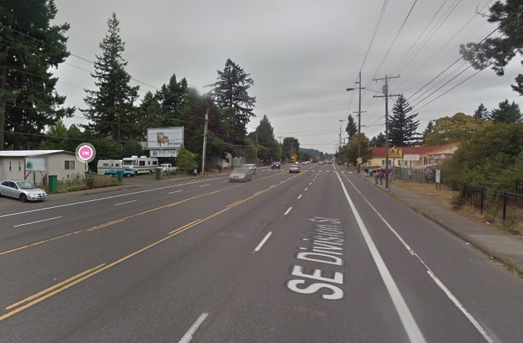 SE Division St 150 ft W/O 157th Av SS F/E-1 F/E Media