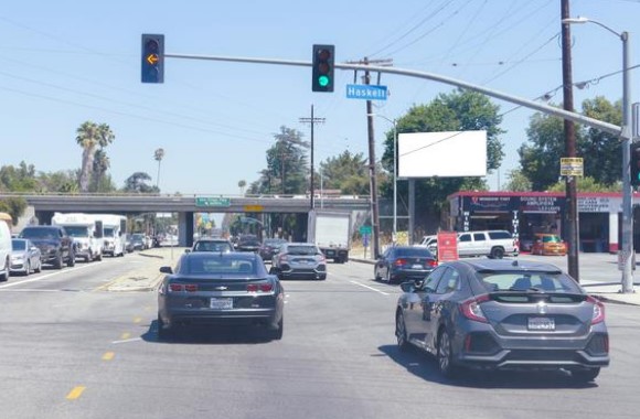 Location photo for Sherman Way SS 190ft E/O Haskell F/W - 1