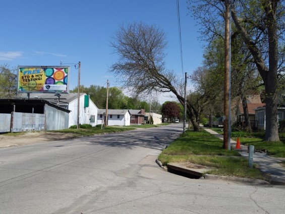 Location photo for N Monroe Ave near Parker's Woods Park (Mason City)