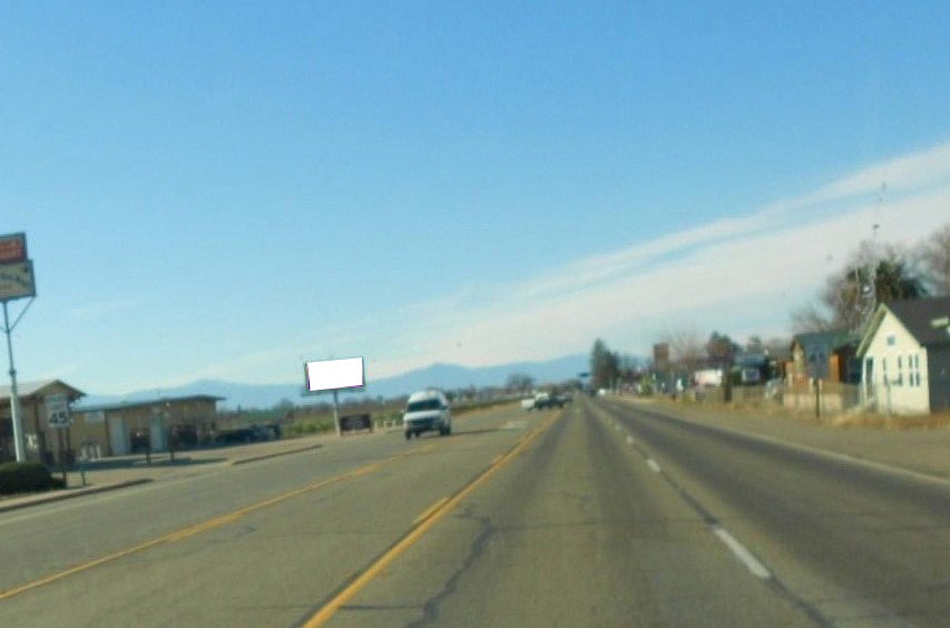 Location photo for Antelope Blvd near Sunshine Market (Red Bluff)