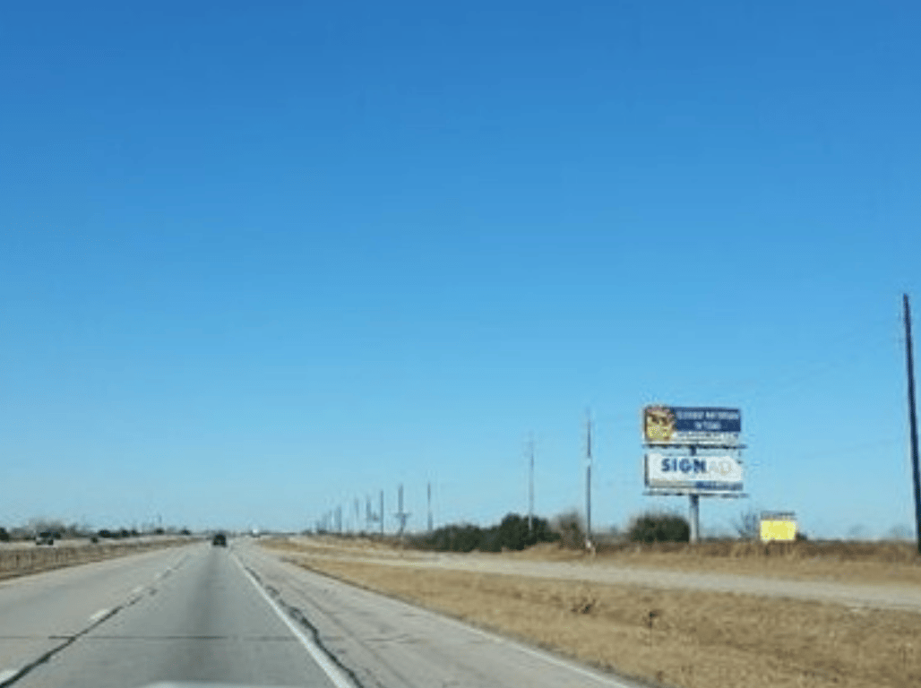 Location: I-10/ .5 mi W/O Pyka/ Sealy Media