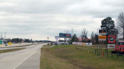 Location photo for N Fwy Service Rd (Willis)