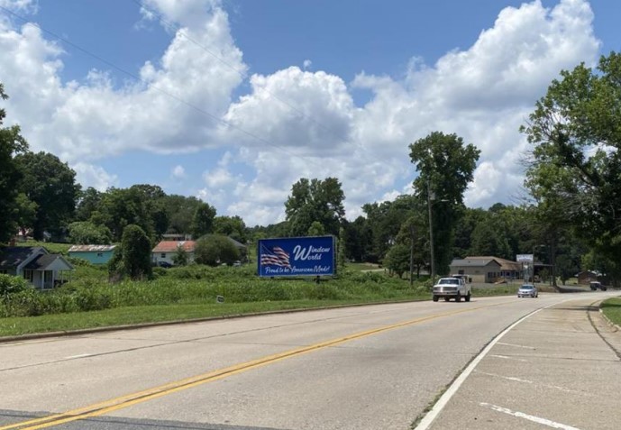 735 US 421 BUS.(N.2NDST.) 0.2 mi S/O US 64 WS Media