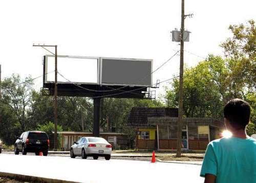 Location photo for E Lake St near Oakfield Shopping Center (Bartlett)