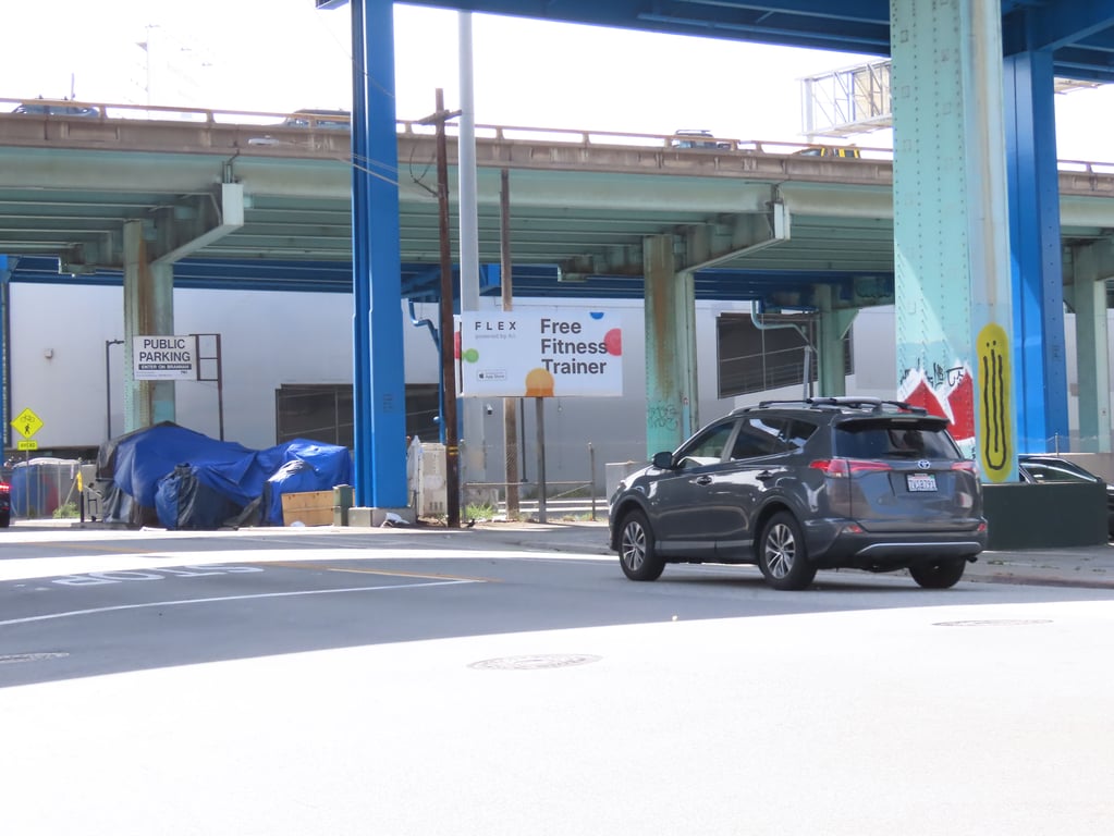 Location photo for Division St near 555 Ninth Street, Showplace Square (SF)