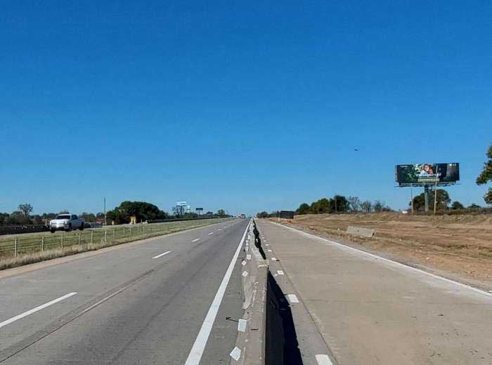 Mile marker 3 E of I-35 Media