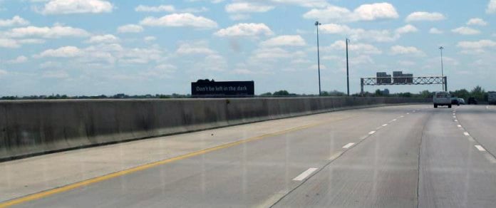 2800 N I-135 (mm 9.987) E/S 0.2mi S/O 29th St F/N Media