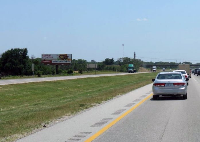 7100 N I-135 (MM 15.500) W/S 0.8mi S/O 77th St, Park City, KS, F/N Media