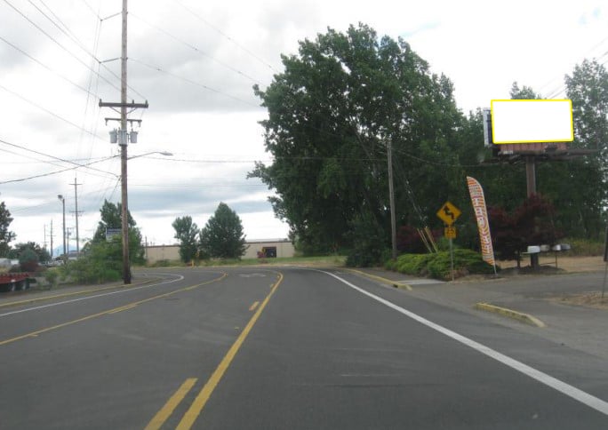 SE QUEEN AVE. NL 2500' E/O HWY. 99 Media