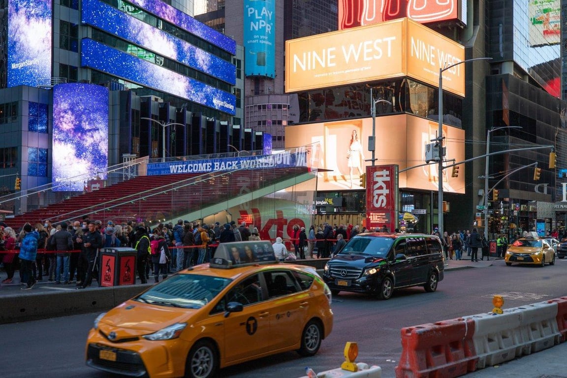 Location photo for Broadway near M&M'S New York, Manhattan (New York)