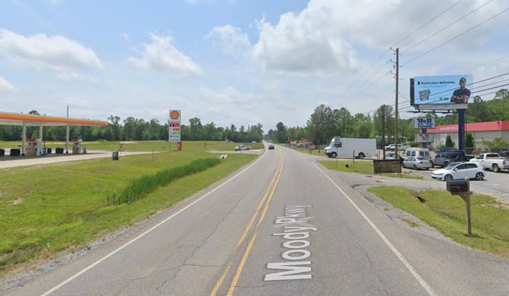 Hwy. 411 925 ft. N/O Sanie Rd. w/e Media