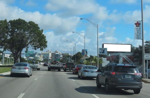 Location photo for S Dixie Hwy near Busway & SW 104 St (Miami)