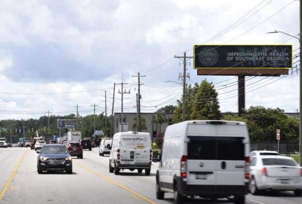 Ashley Phosphate Rd N/S, 700 ft E/O Cross County Rd, E/F, Right Media