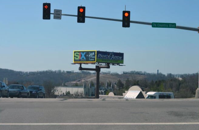 [7] E/S HWY 376 500' S/O 76 STRIP F/E Media