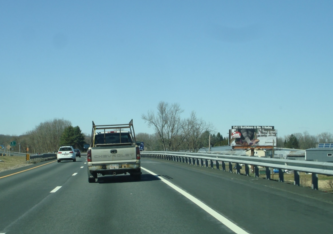 I-91, 1,500' S/O EXIT 19-NORTHAMPTON AIR Media