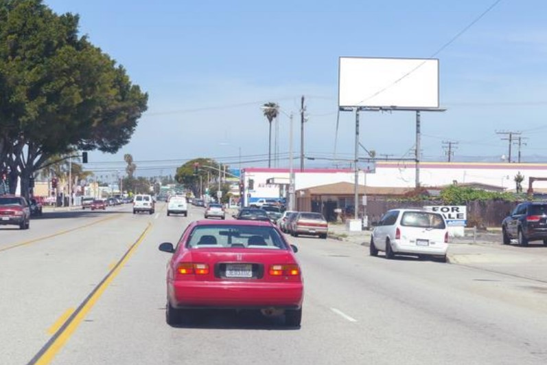 Location photo for S Oxnard Blvd near W. Lathrop Memorial Park, Five Points Northeast (Oxnard)