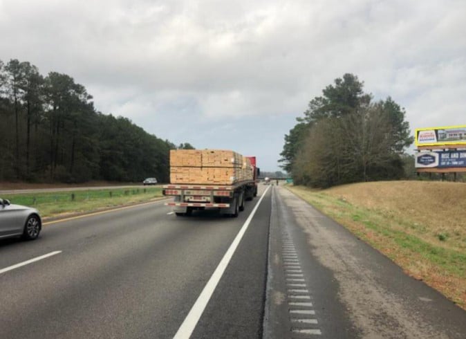 E/S OF I-55 1000' S/O OLD LIBERTY RD. Media