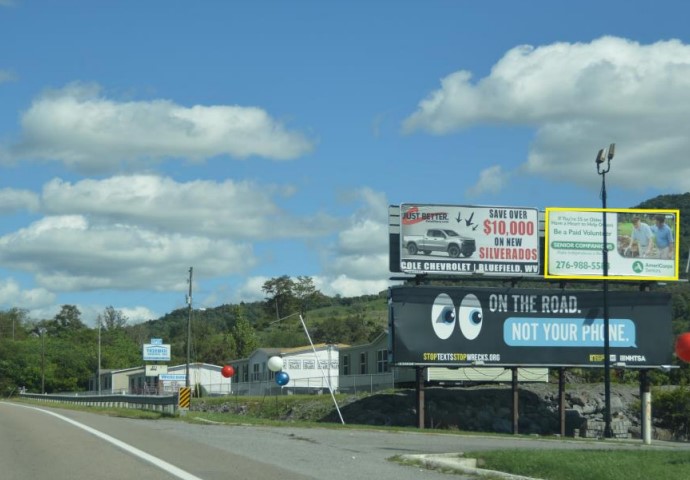 RT 19-460, 1033' E/O Pounding Mill Branch Rd at Clayton Homes (Loc. C) Top Right Media