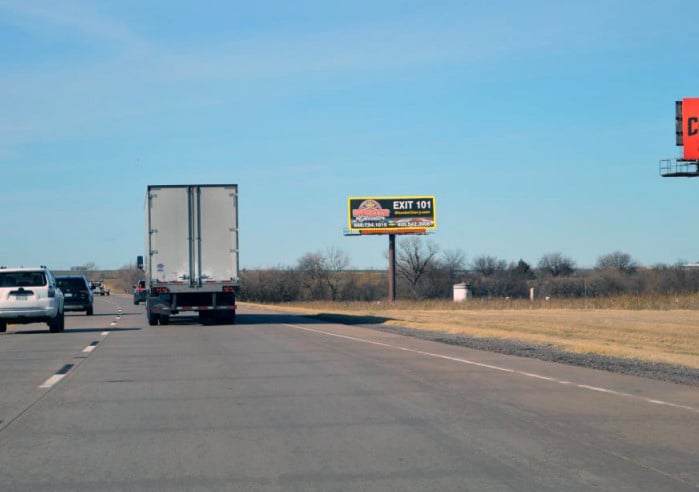 I-40 .5 MI W/O COUNTRY CLUB, NS/EF (EL RENO) Media
