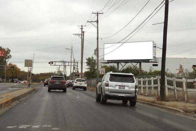 Location photo for N 1st Ave near Melrose Place Shopping Center (Melrose Park)