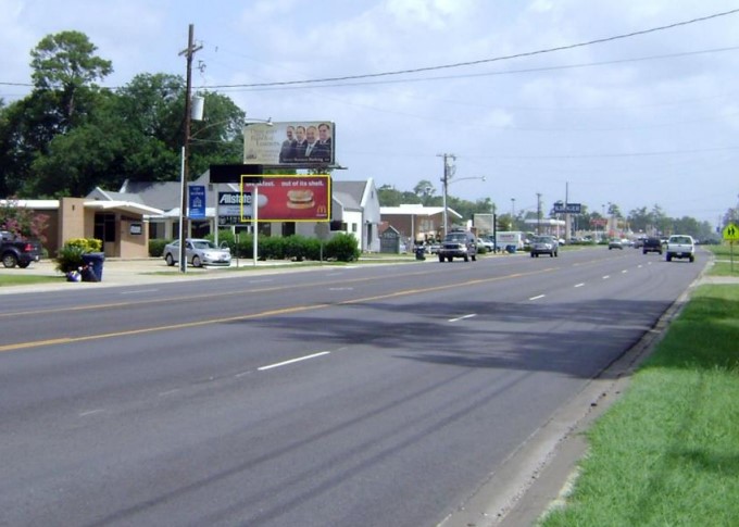 W/S BELGIS PARKWAY S/O MAPLEWOOD Media