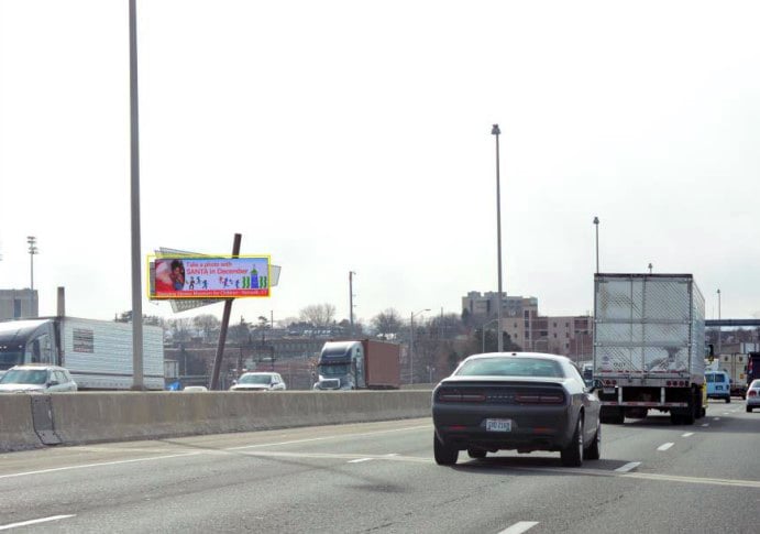 Location photo for Main St near Housatonic Community College, Beacon Hall, Downtown (Bridgeport)