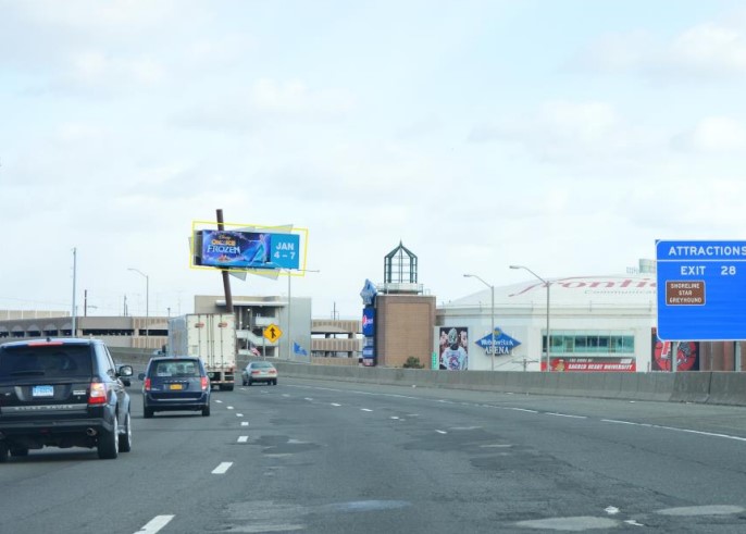 I-95 n/b @ Webster Bank Arena N/O Rt 8 Connector ES, Bridgeport FS Media