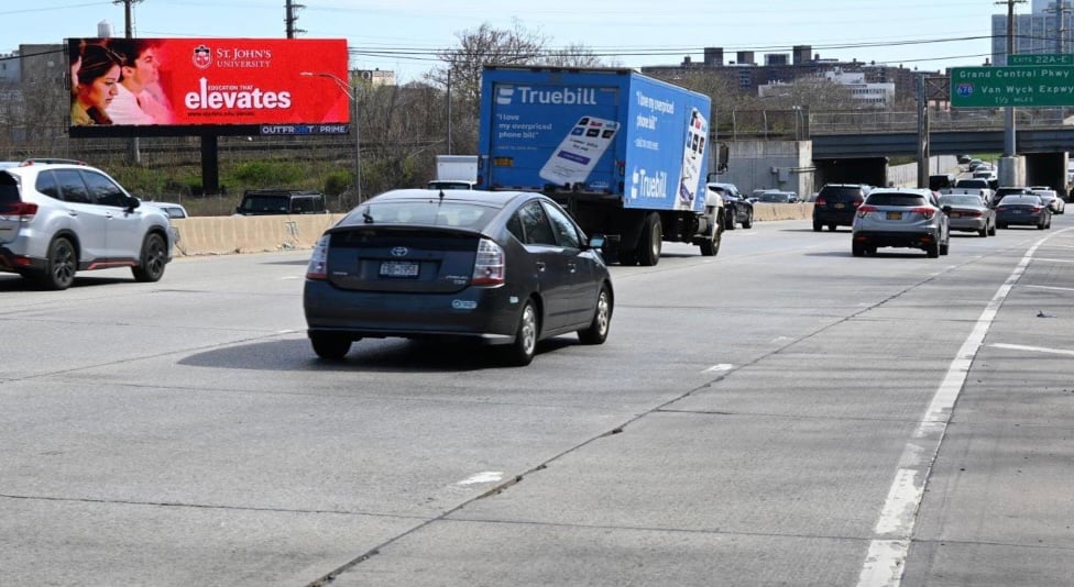 Digital Bulletin in Elmhurst, NY