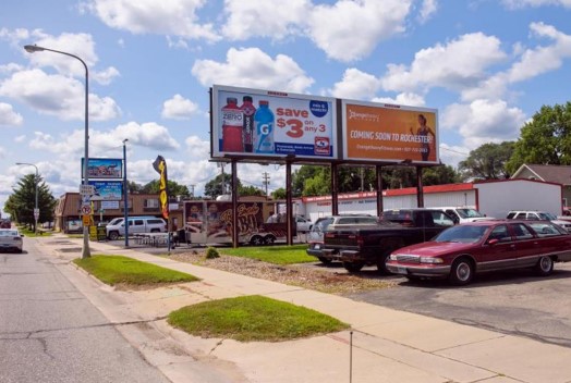 Broadway N 1.72 mi S/O CR 22 WS F/N Media