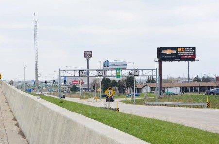 Location photo for 122 Ave near 122nd Ave. (Comfort Inn) (Kenosha)