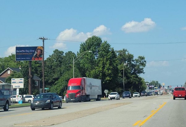 W/S 41 100' N/O ROBIN ROAD F/S-T Media