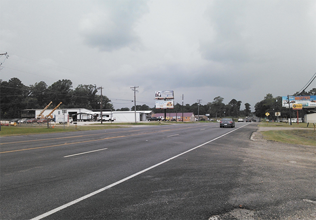 69 W/S 1.2 MI S/O US 59 F/S/TOP Media