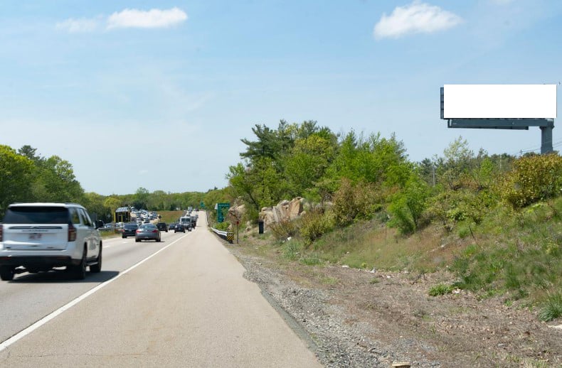 Route 3 & 611 Pleasant St F/S Media