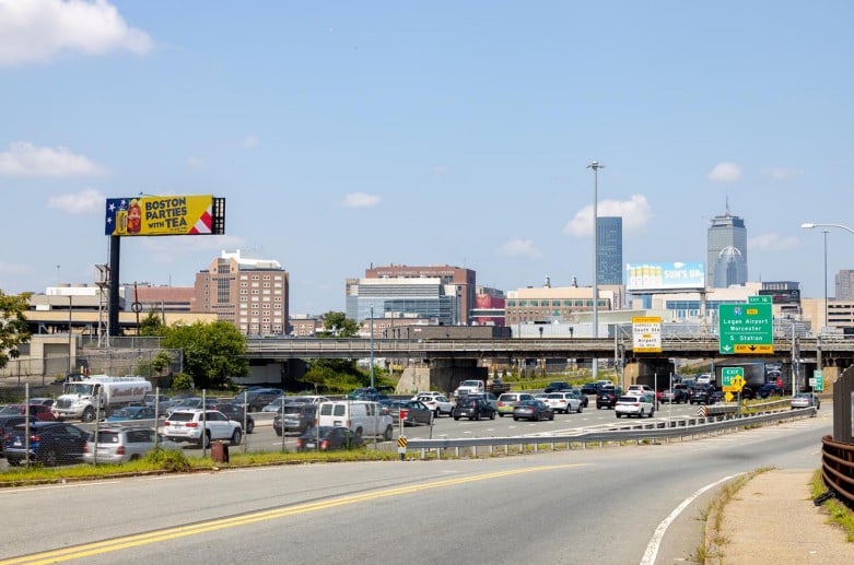 I-93/SE Expwy WS 180ft S/O Southampton St Exit Ramp F/S Media