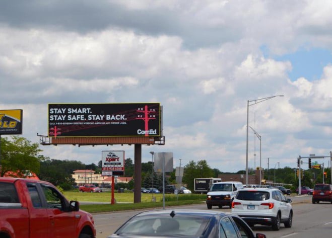 E Riverside NL 100' W/O Forest Hills Road Media