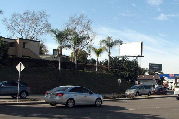 Location photo for Navajo Rd SS 150ft E/O Lake Murray Blvd F/E - 1