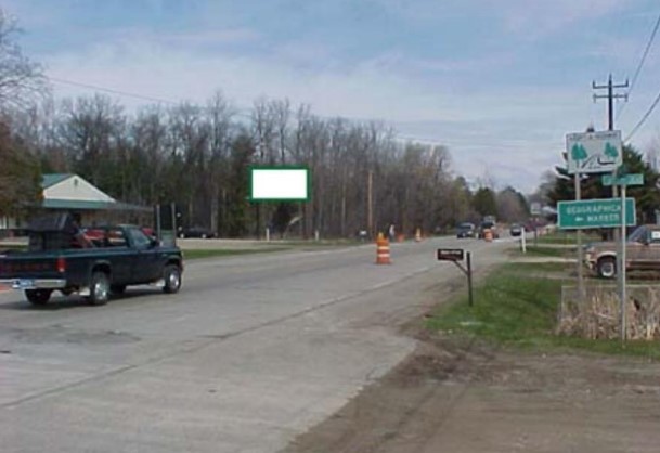 US-41 270' N/O 48TH AVE WS SF Media