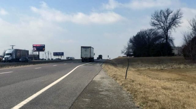 S/S I-70 @ MM 137 W/B F/E Media