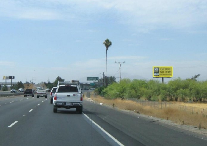 I-215 EL S/O RAMONA EXPRESSWAY Media