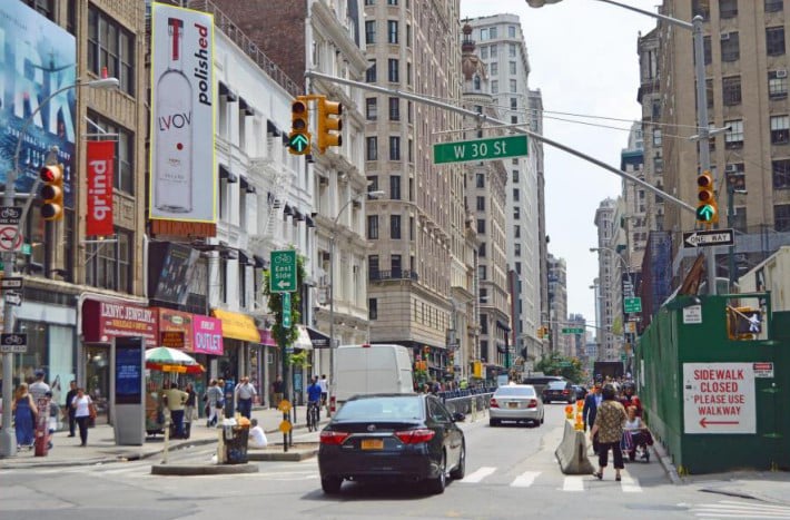 Location photo for W 27th St near 33 St, Manhattan (New York)