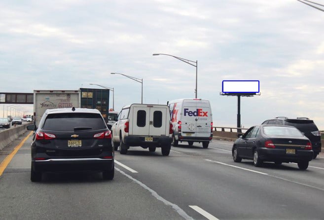 Location photo for Harrison Ave (Kearny)