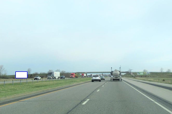 W/S I-69, 3.2 M/N Jct. 224 F/S Media