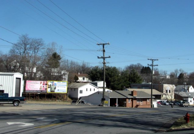 Location photo for W Beverley St near W Beverley St / Dollar General (Staunton)
