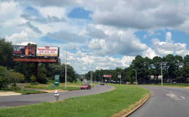 3745 Perkins WS 0.25mi S/O Cromwell F/S - RIGHT Media