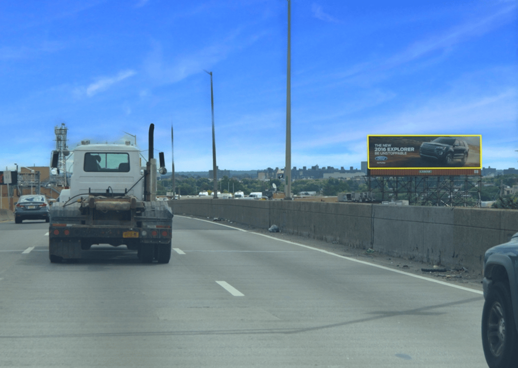 Location photo for 52nd Ave near Laurel Hill Blvd/58 St, Woodside (Queens County)