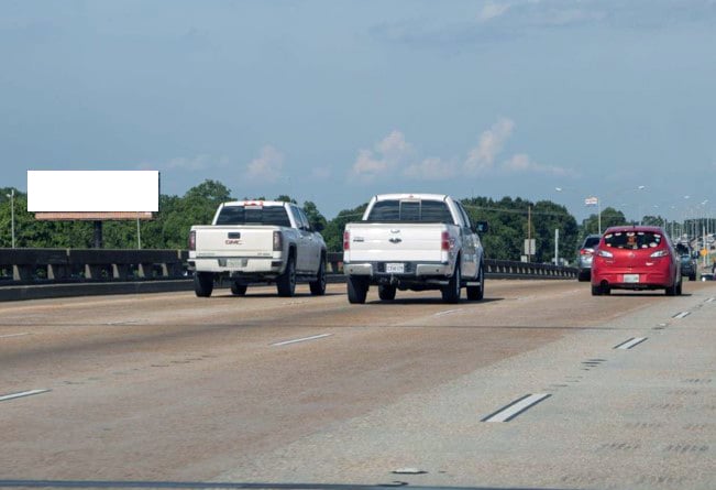 I-10 W W/O Tulane Dr N/S F/W Media